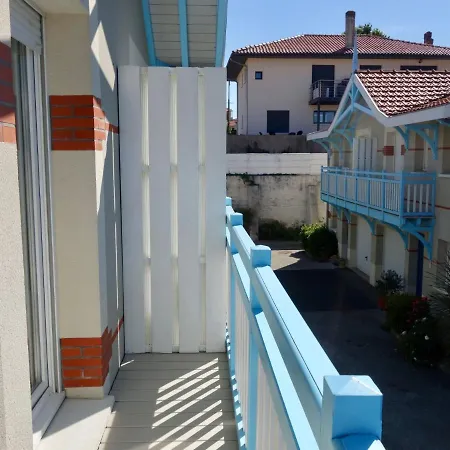 Holiday Les Villas L'isly Nyaraló